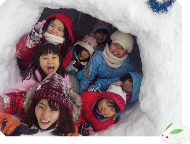 みんなで雪だるまやかまくらを作ったり雪合戦やそりすべりをわいわい楽しもう＊