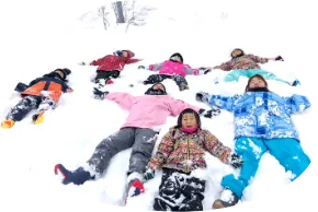 雪のなかに飛び込んだときの感触。そりで滑ったときの、頬を撫でる風の冷たさやちょっとドキドキする気持ち。